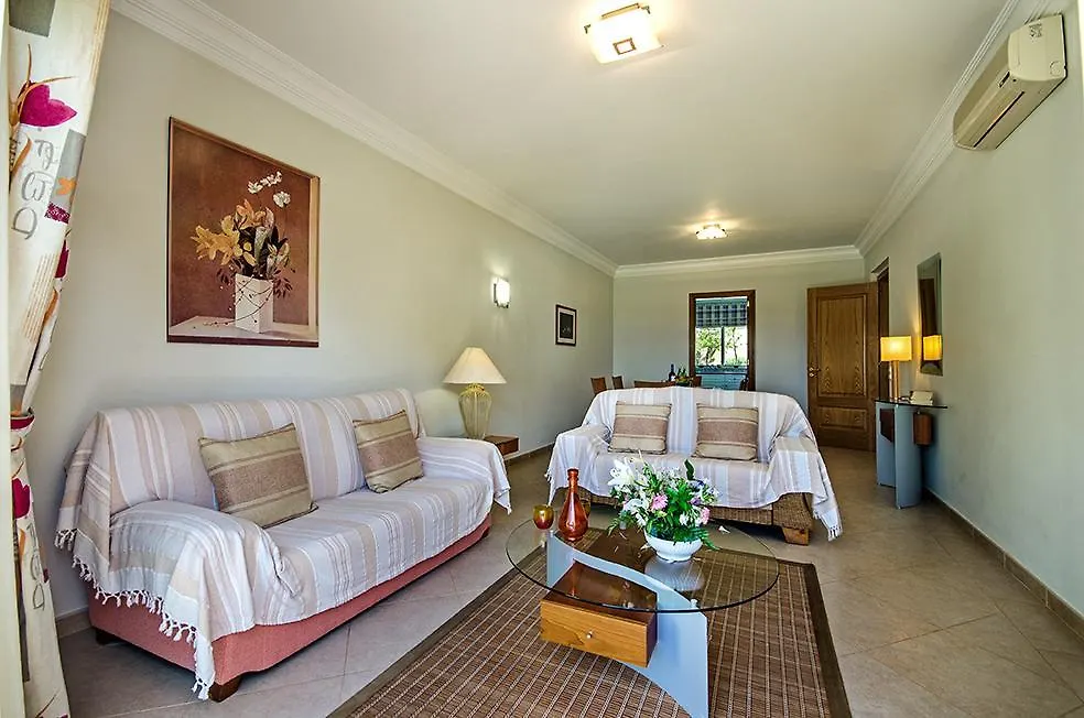 Luz Casas- 44 Fairview Village Boavista Lagos